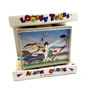 Westclox Looney Tunes Alarm Clock E Wild Coyote Road Runner Corded 1994 Vintage